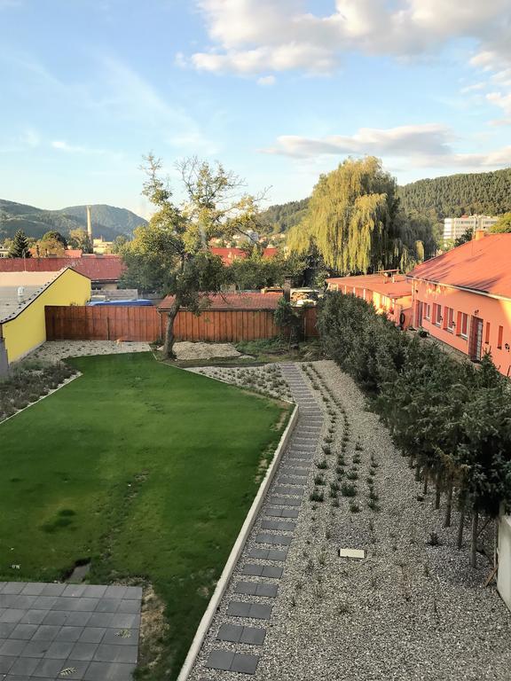 Penzion V Inom Svete Żylina Zewnętrze zdjęcie